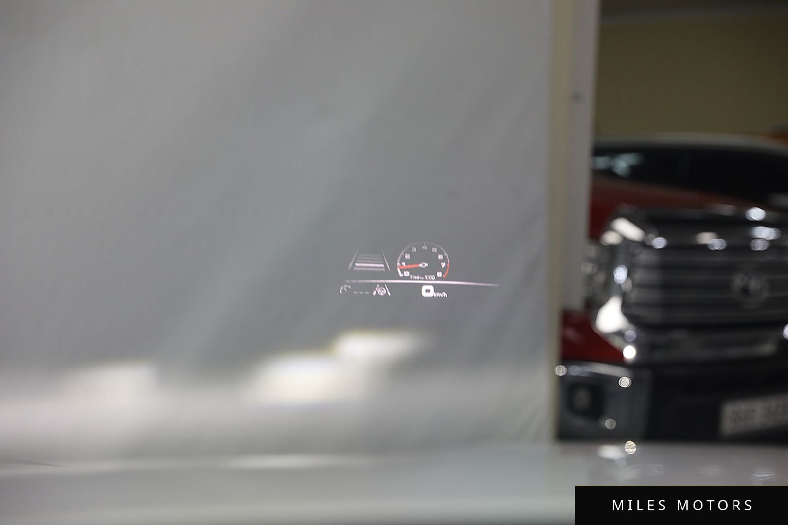 Porsche Cayenne 2023 — миниатюра 11