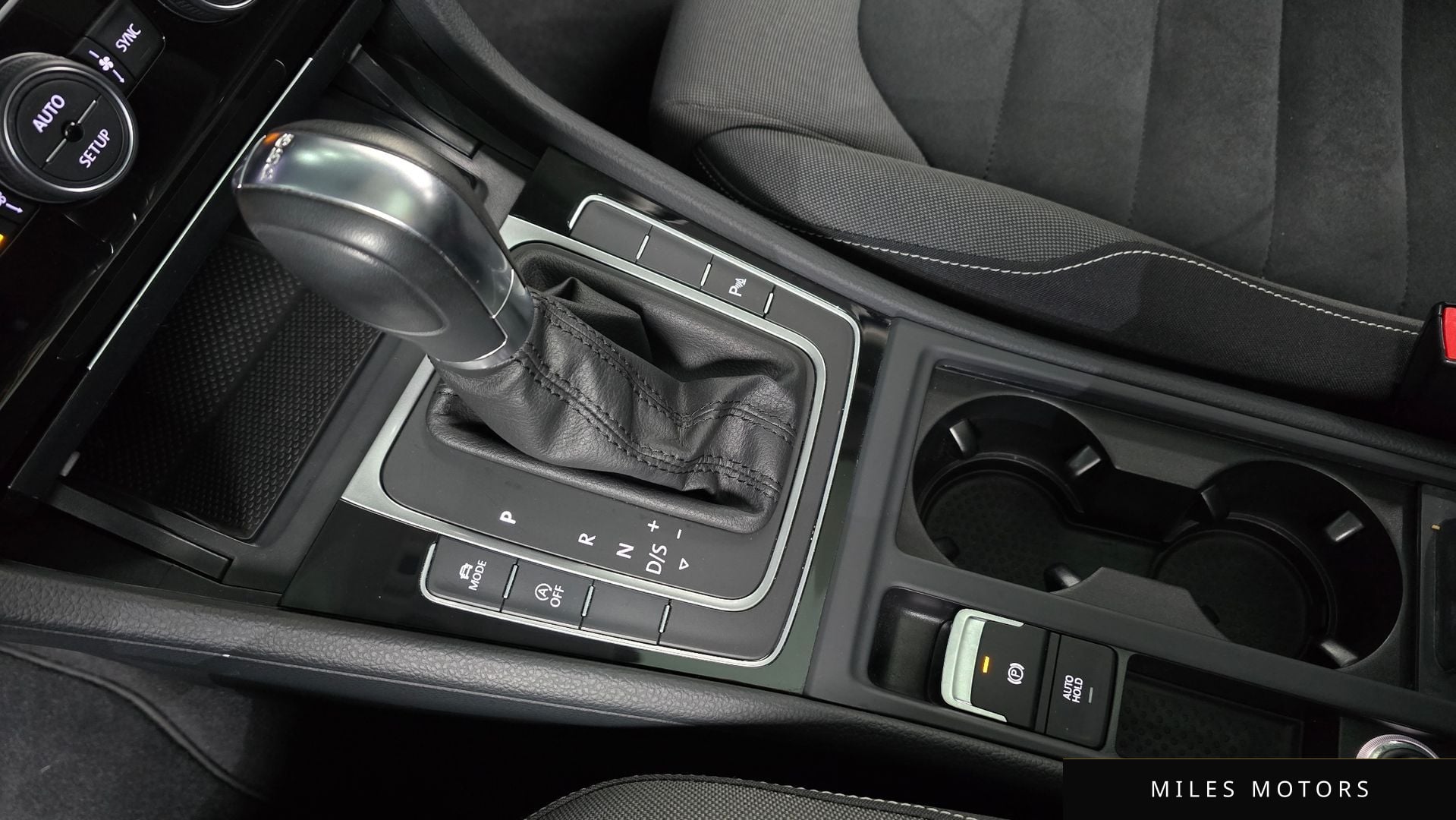 Volkswagen 골프 2014 — миниатюра 9