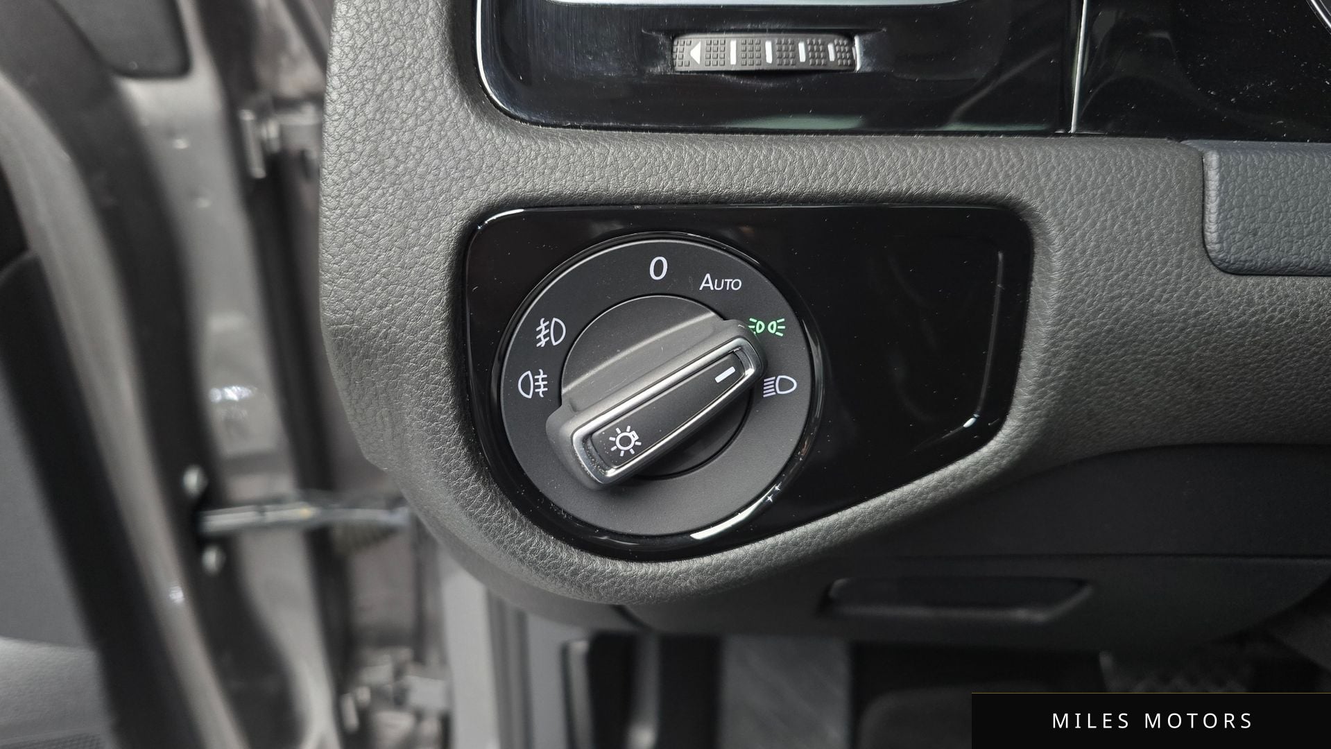 Volkswagen 골프 2014 — миниатюра 18
