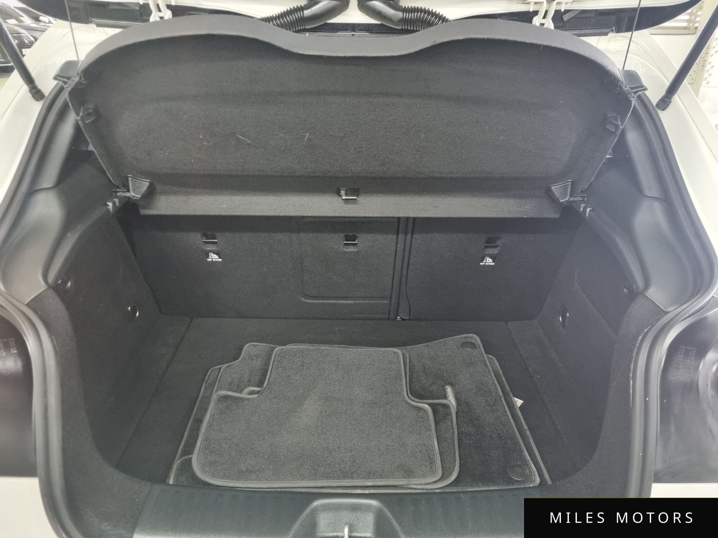 Mercedes-Benz A-클래스 W176 2014 — миниатюра 18