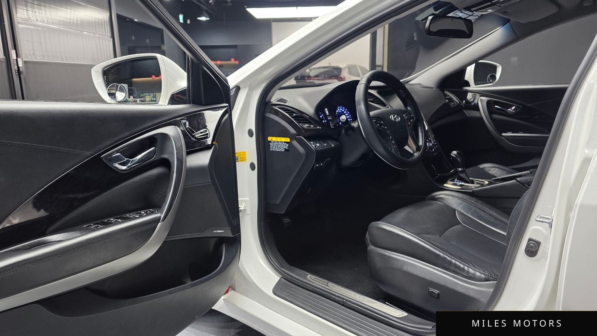 Hyundai Grandeur 2014 — миниатюра 10