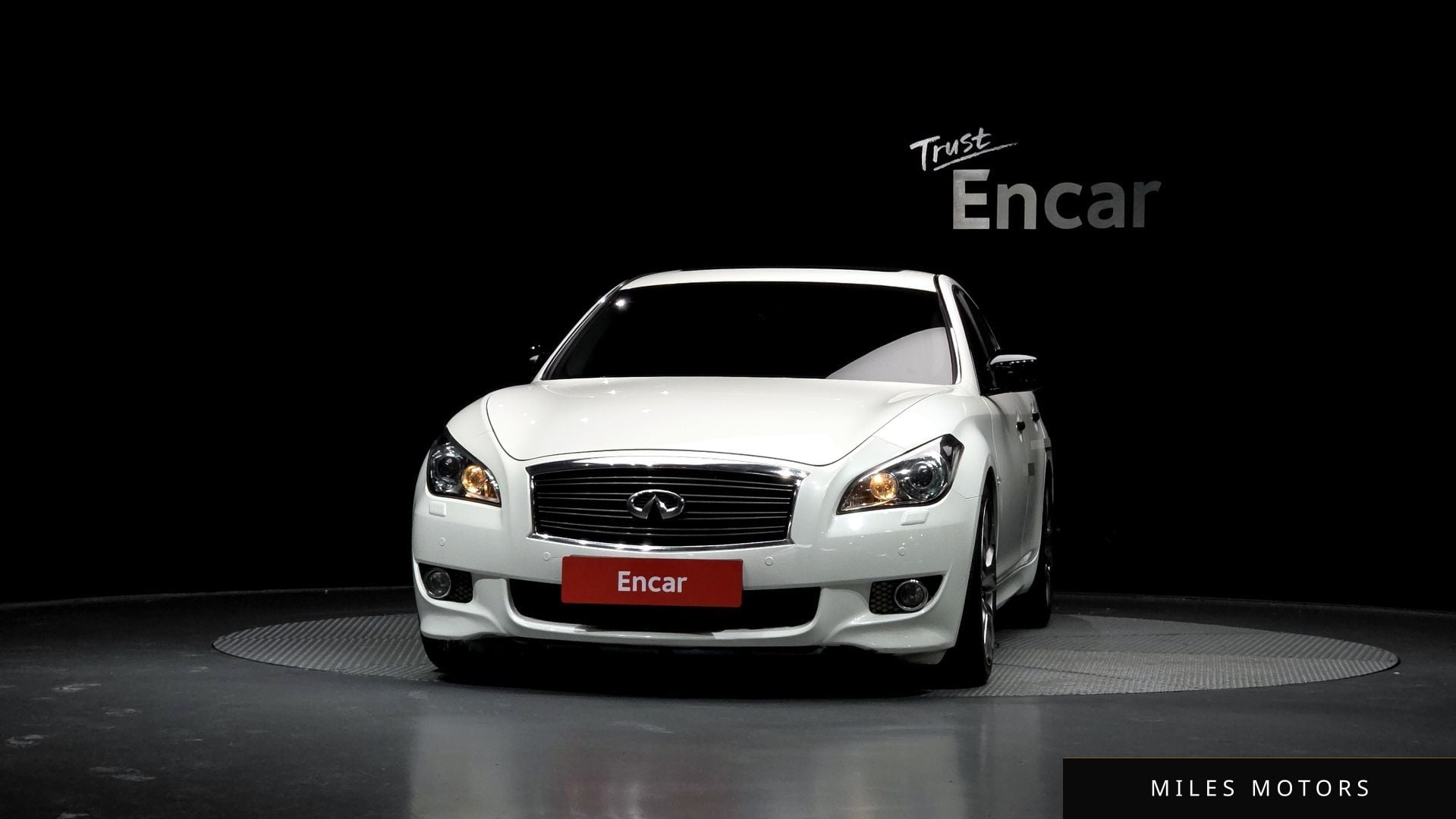 Infiniti M56 2011 — миниатюра 3