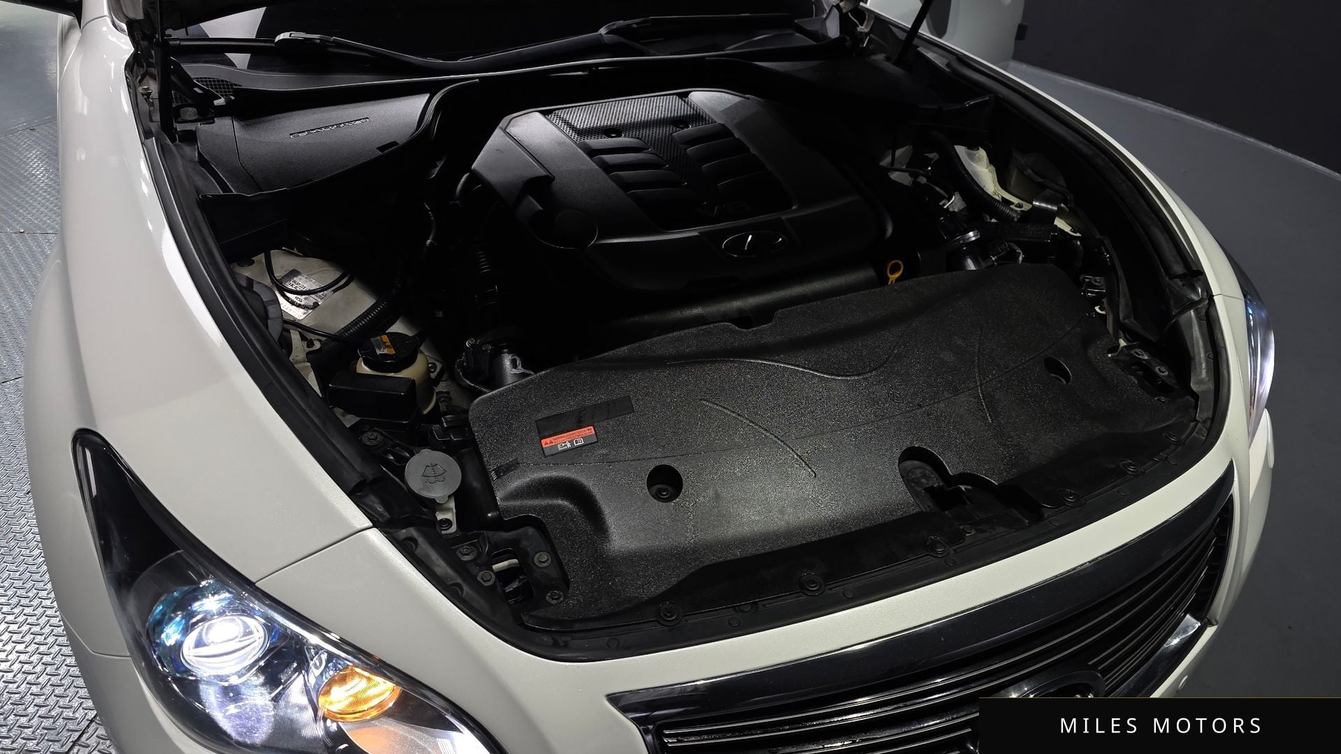 Infiniti M56 2011 — миниатюра 6