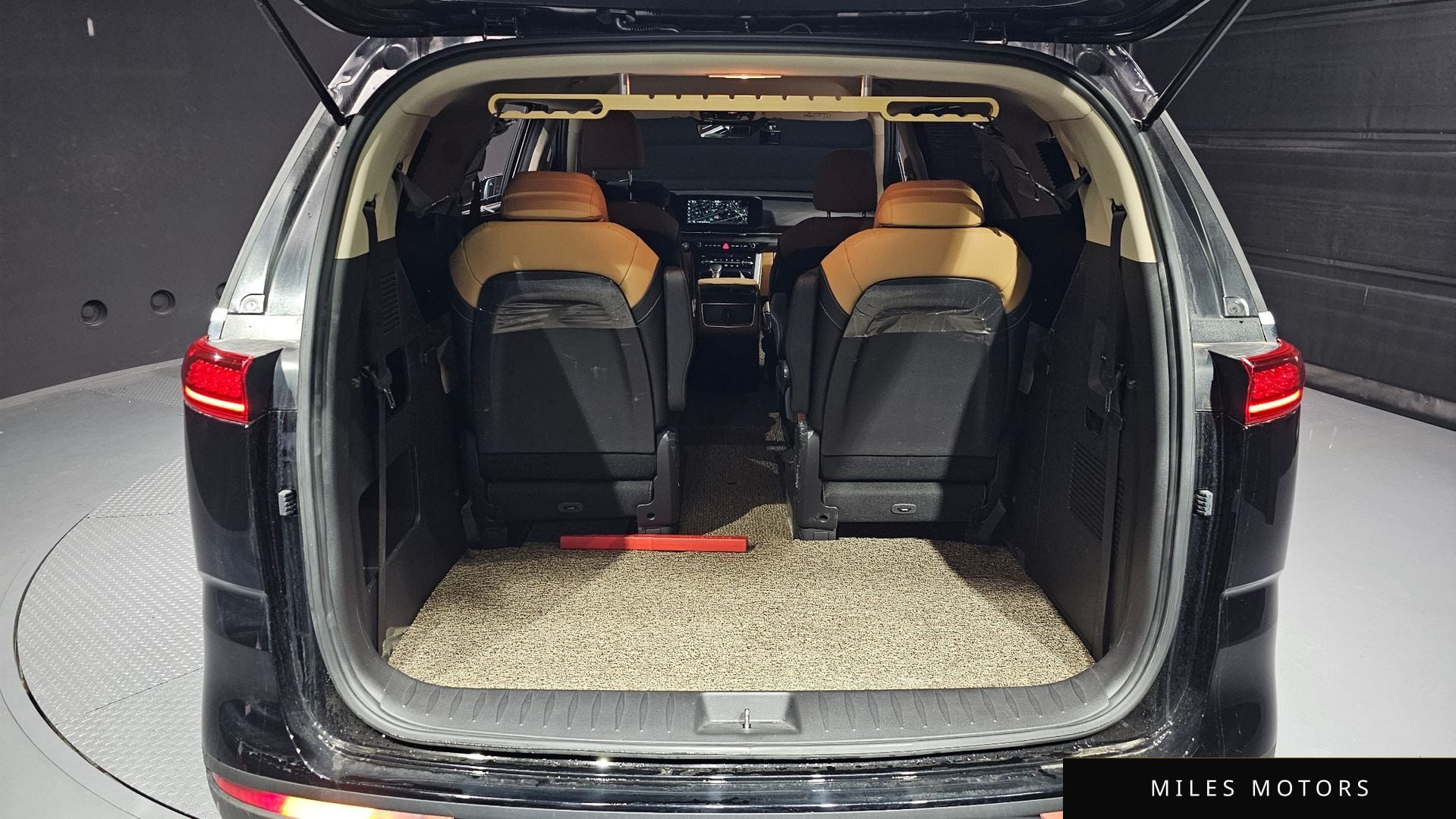 Kia 카니발 2023 — миниатюра 20