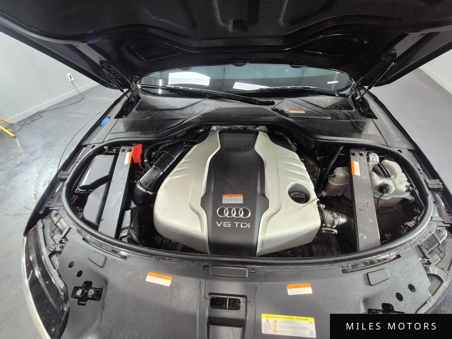 Audi A8 2015 — миниатюра 6
