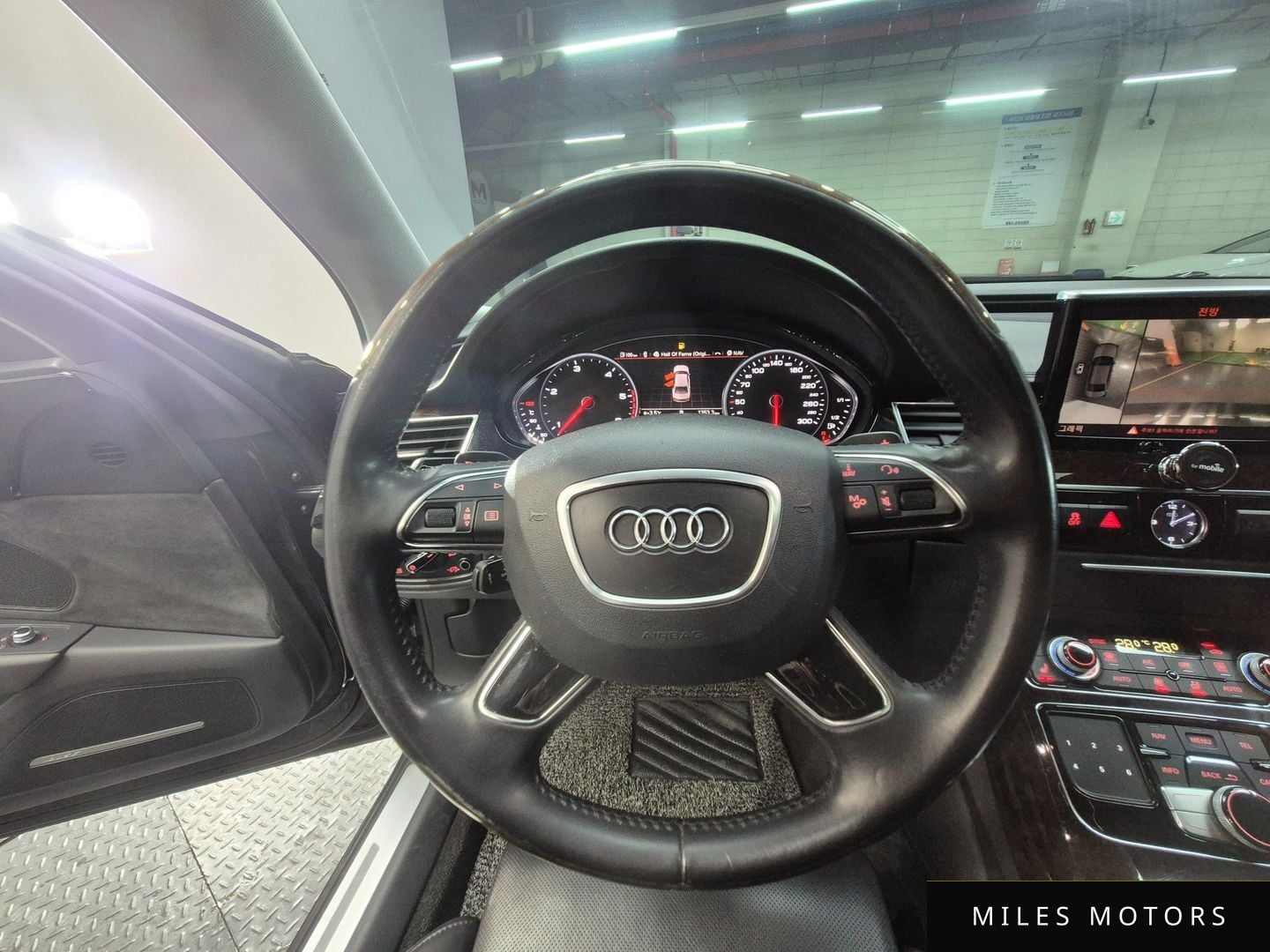 Audi A8 2015 — миниатюра 8