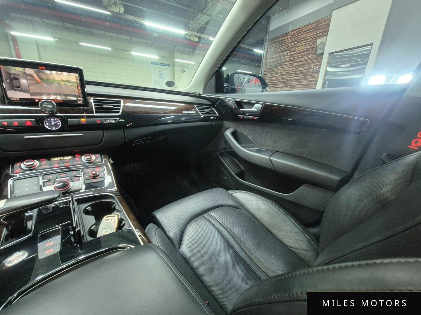 Audi A8 2015 — миниатюра 12