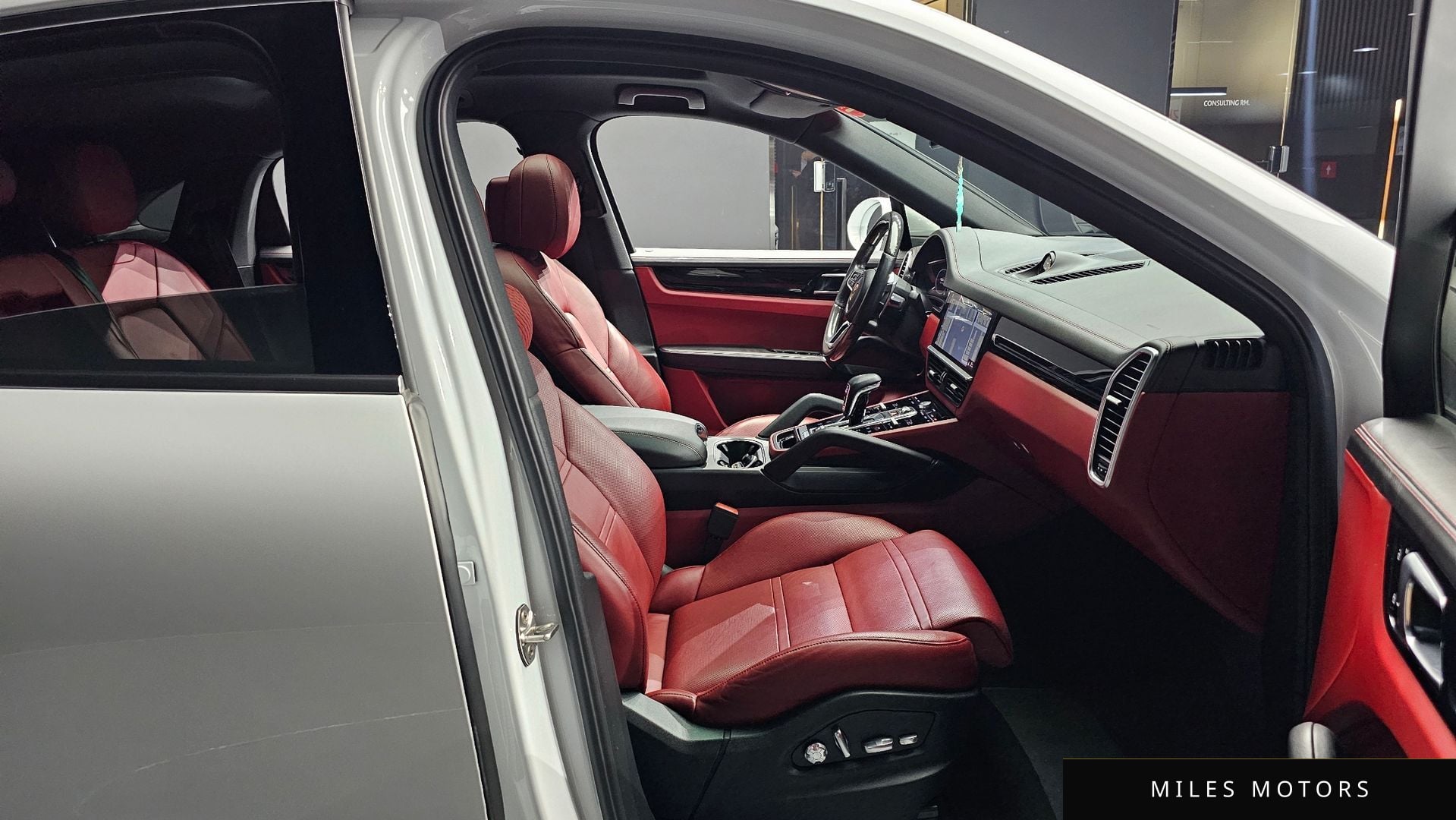 Porsche 카이엔 (PO536) 2020 — миниатюра 10