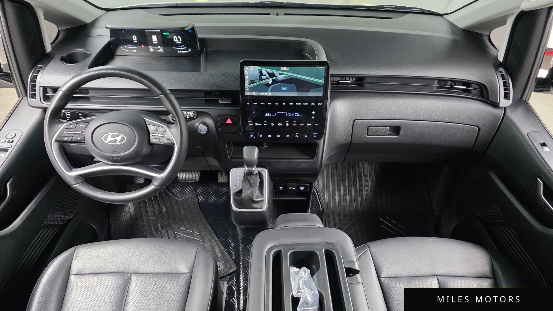 Hyundai Staria 2025 — миниатюра 7