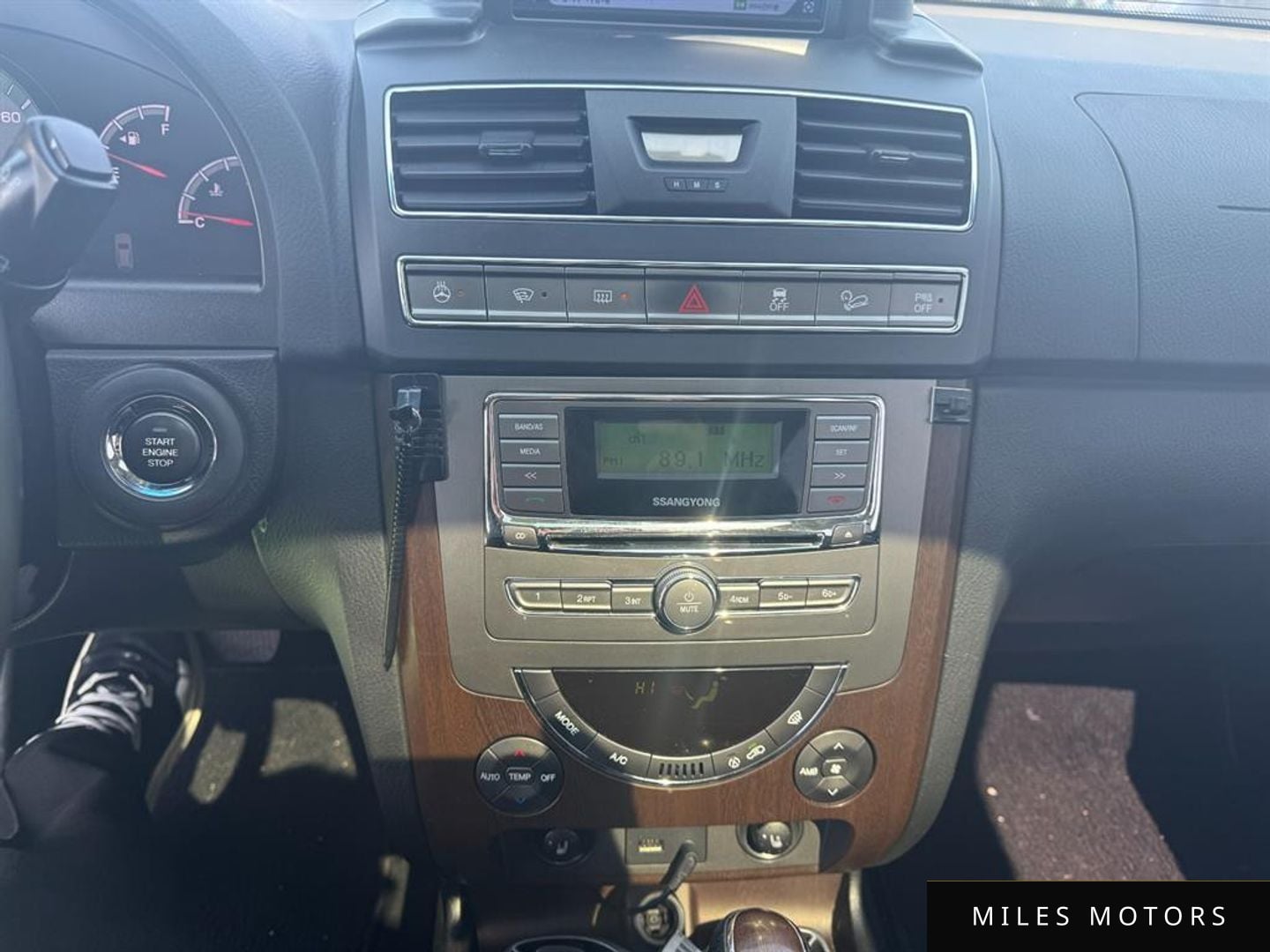 KG Mobility 렉스턴 W 2014 — миниатюра 14