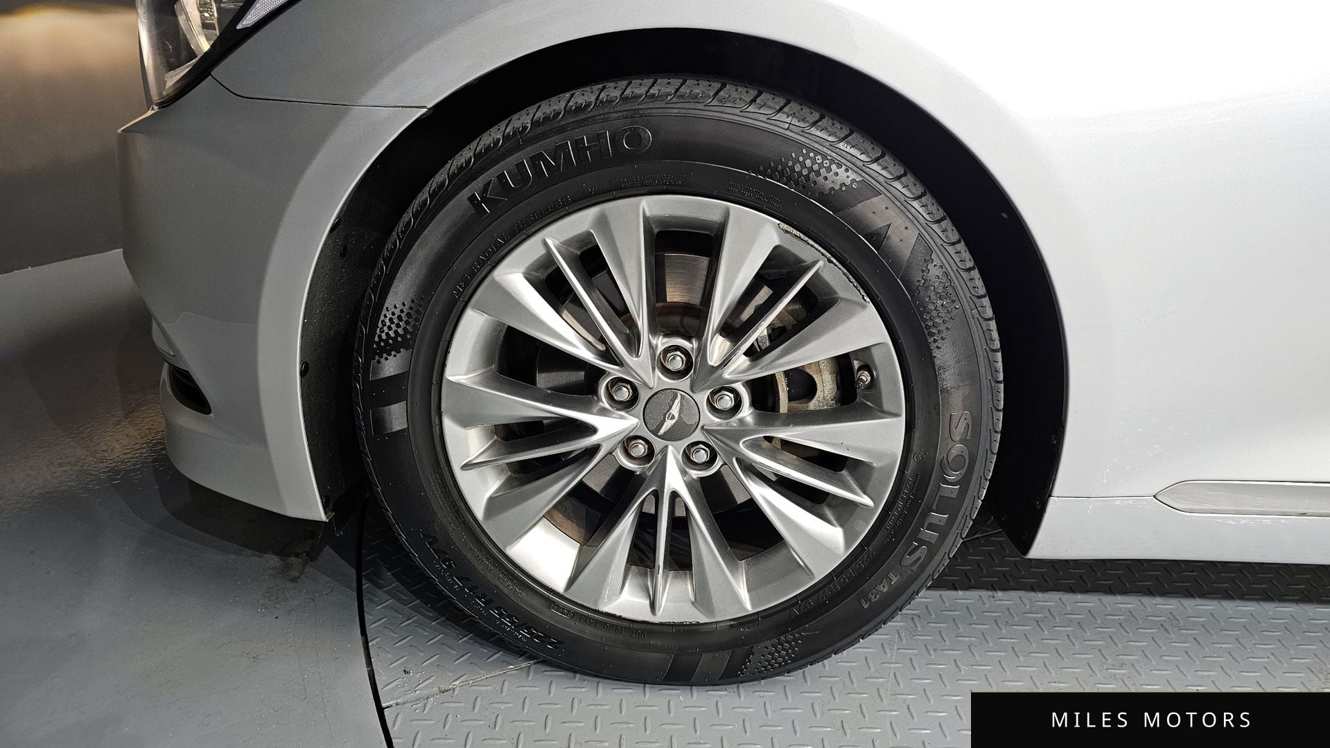 Hyundai Genesis 2014 — миниатюра 5