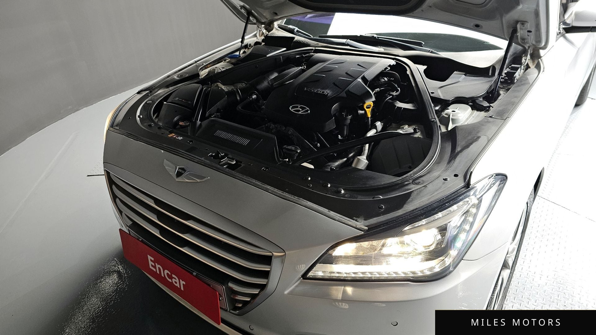 Hyundai Genesis 2014 — миниатюра 6