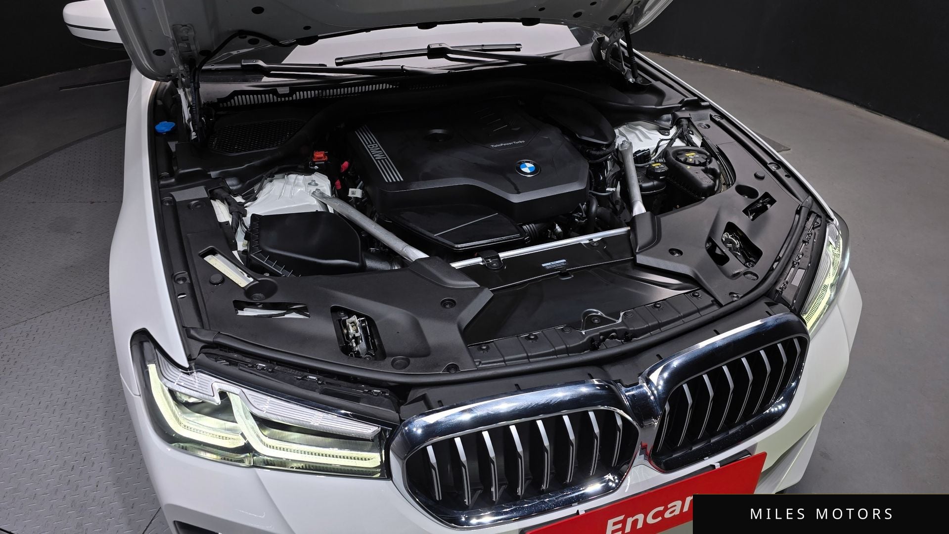 BMW 5 Series (G30) 2023 — миниатюра 6