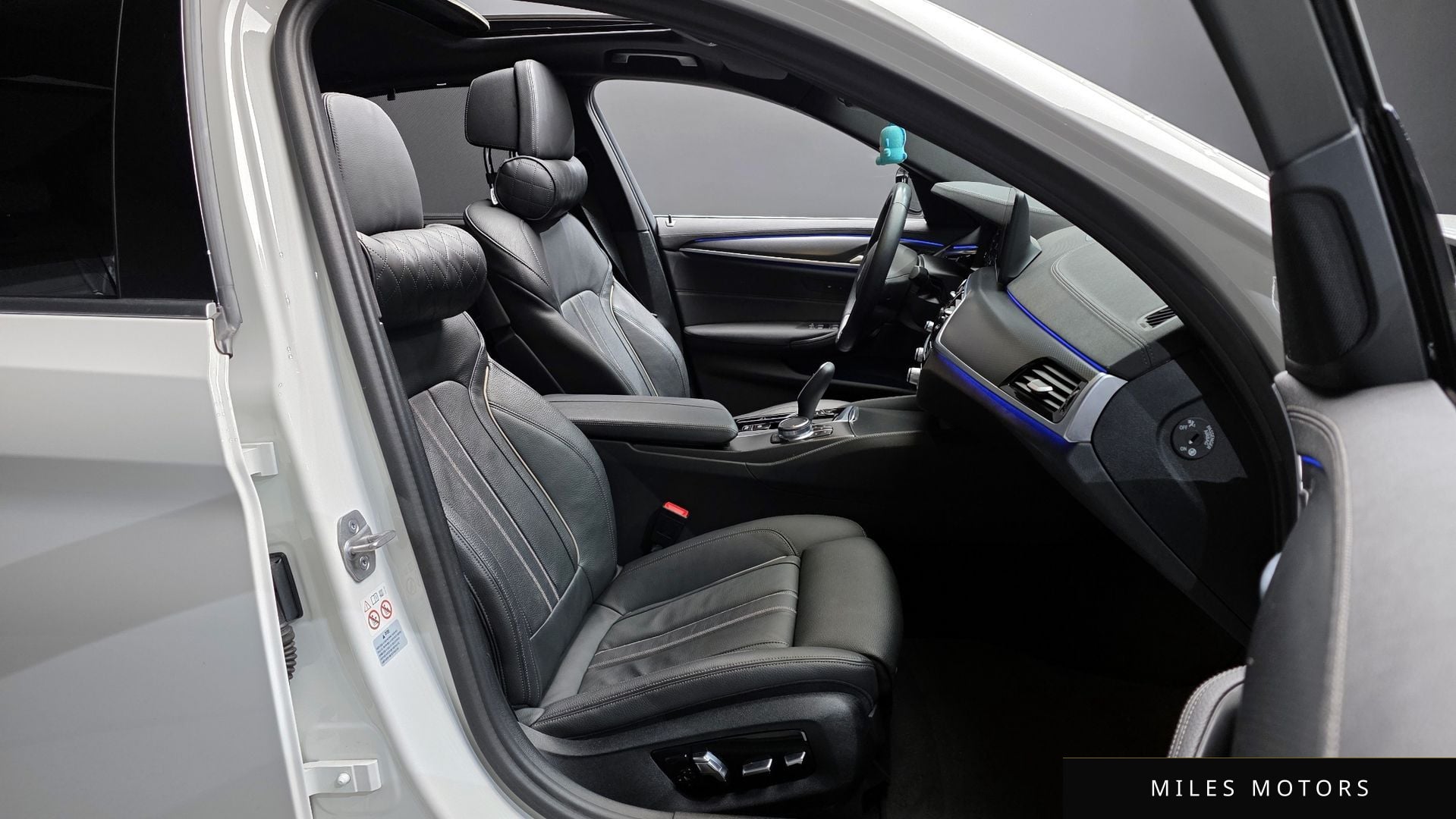 BMW 5 Series (G30) 2023 — миниатюра 10