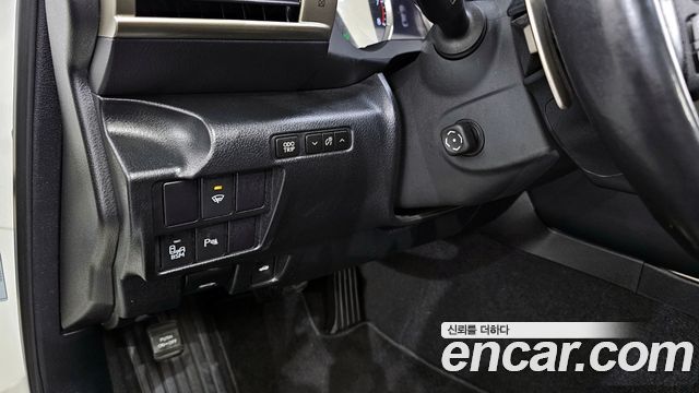 Лексус IS200t 2016 — миниатюра 15