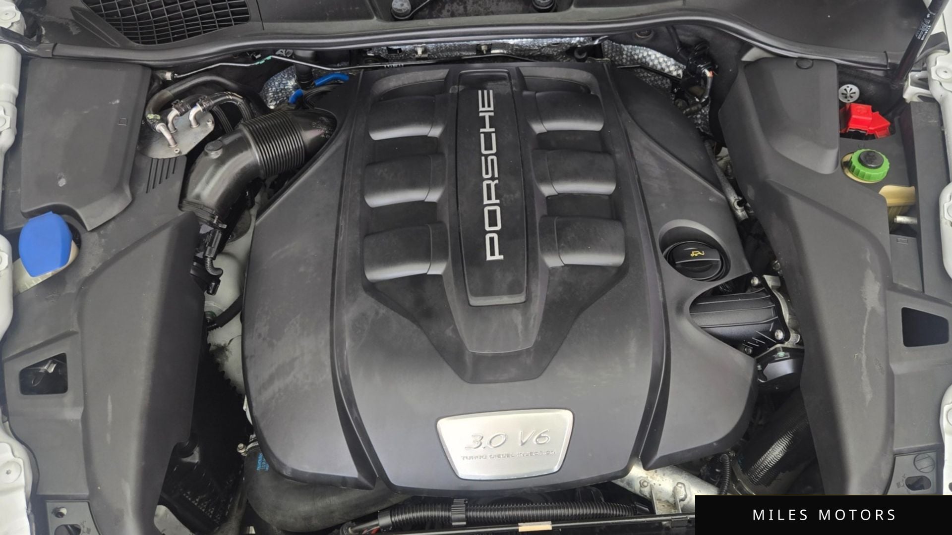 Porsche Cayenne 2014 — миниатюра 10