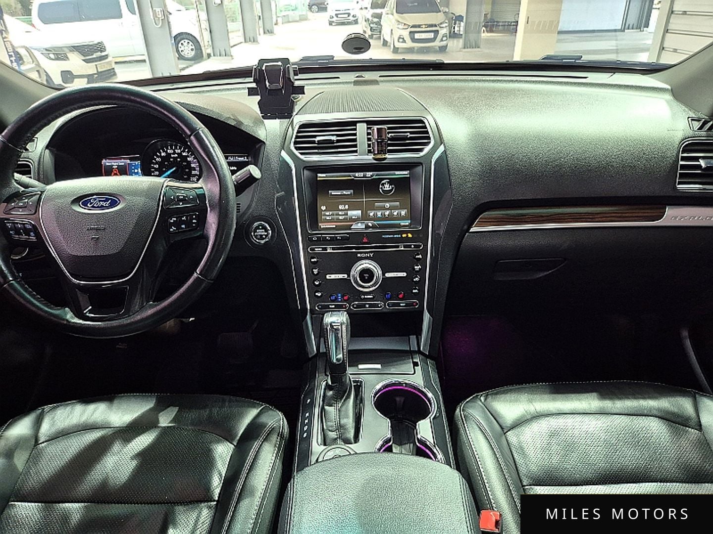 Ford Explorer 2016 — миниатюра 7