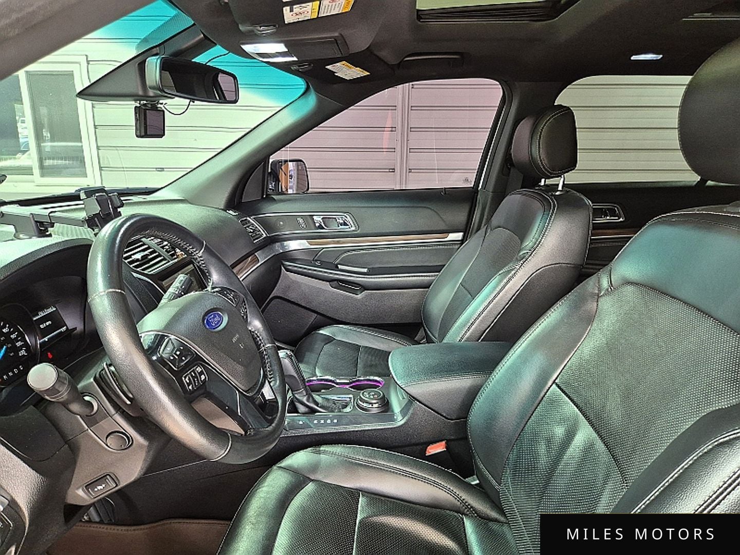 Ford Explorer 2016 — миниатюра 8