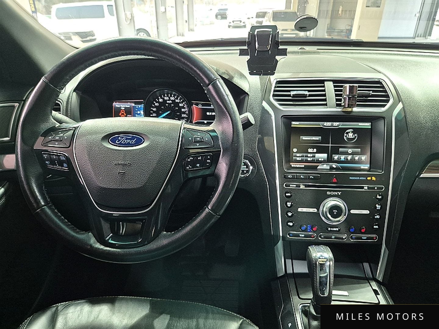 Ford Explorer 2016 — миниатюра 12