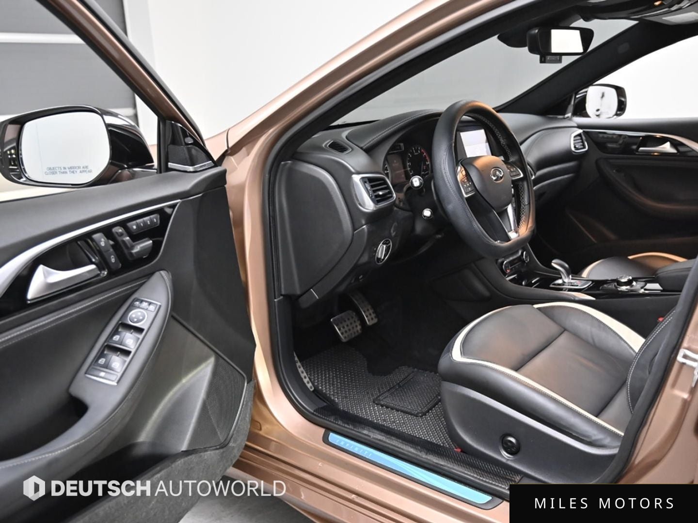 Infiniti Q30 2017 — миниатюра 11