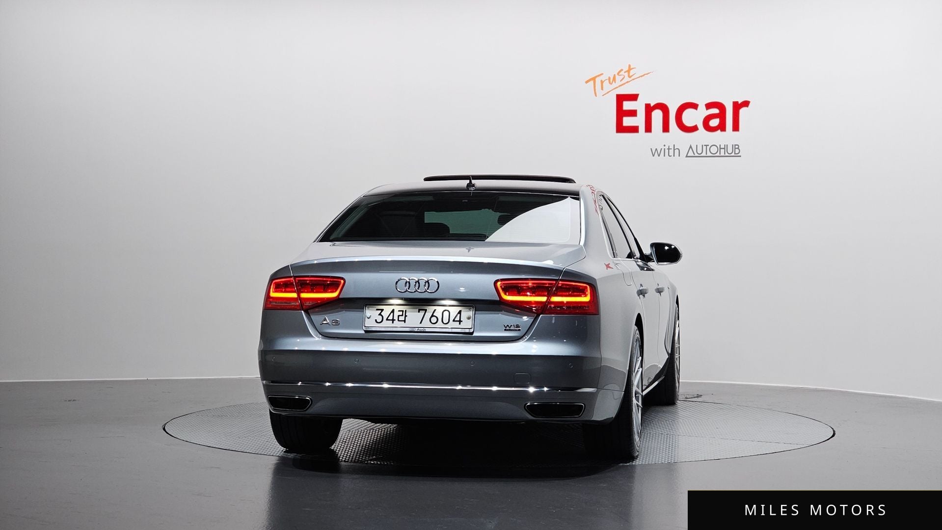 Audi A8 2012 — миниатюра 4
