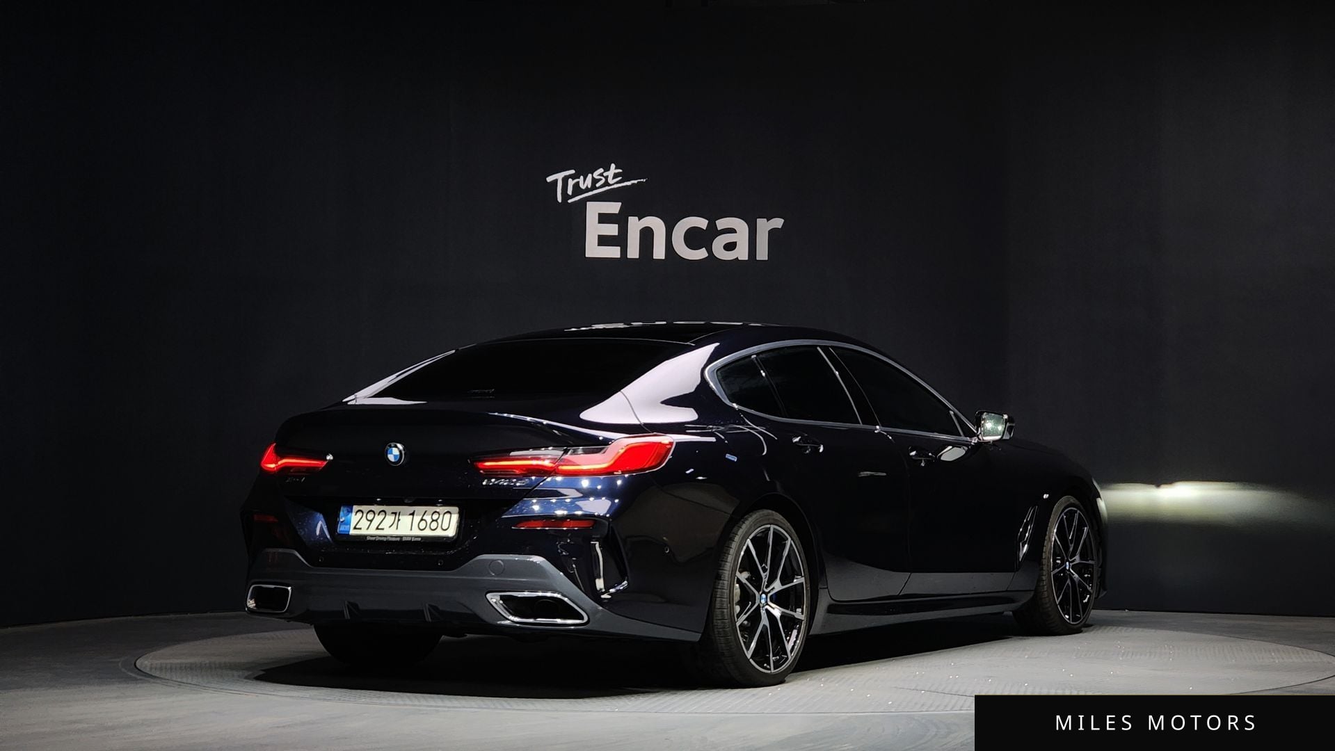 BMW 8 Series (G15) 2022 — миниатюра 2