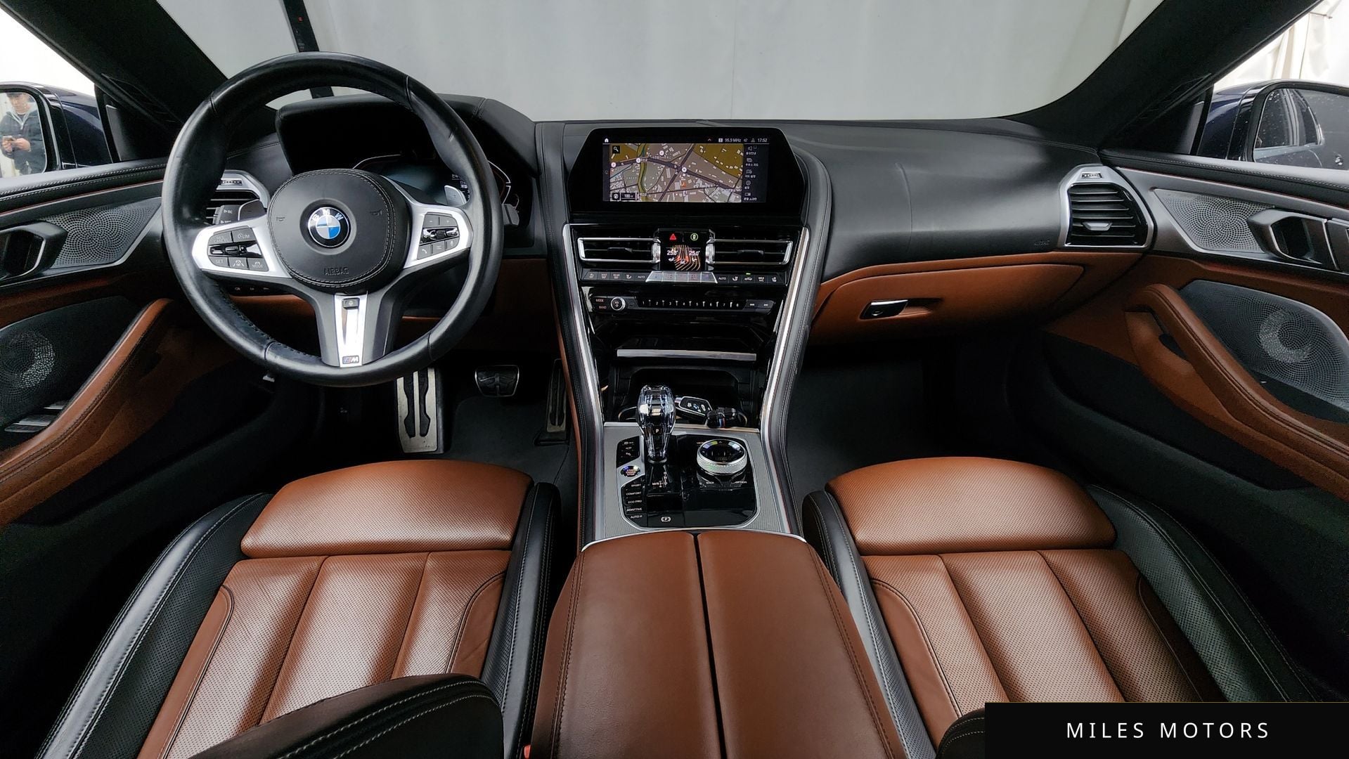BMW 8 Series (G15) 2022 — миниатюра 7