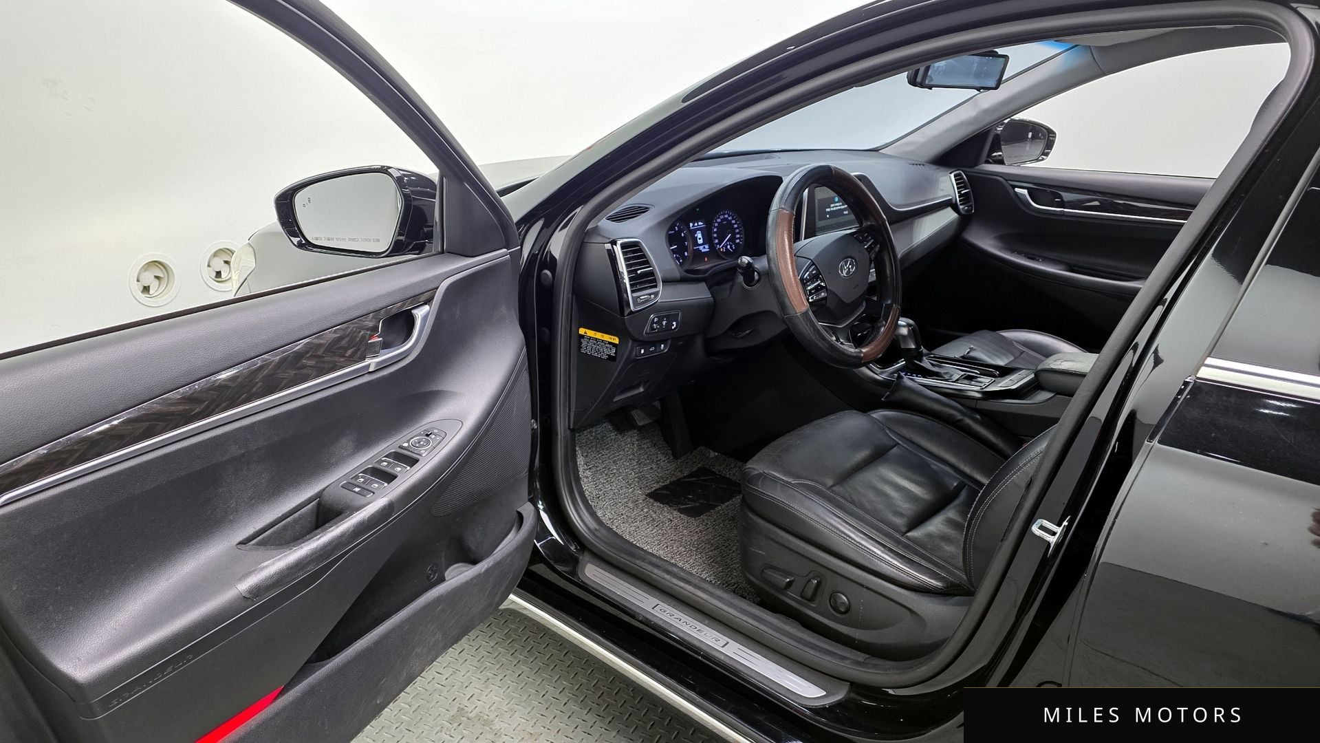 Hyundai Grandeur 2017 — миниатюра 9