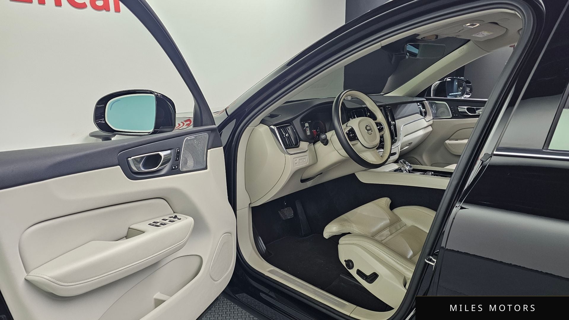 Volvo XC60 2021 — миниатюра 10