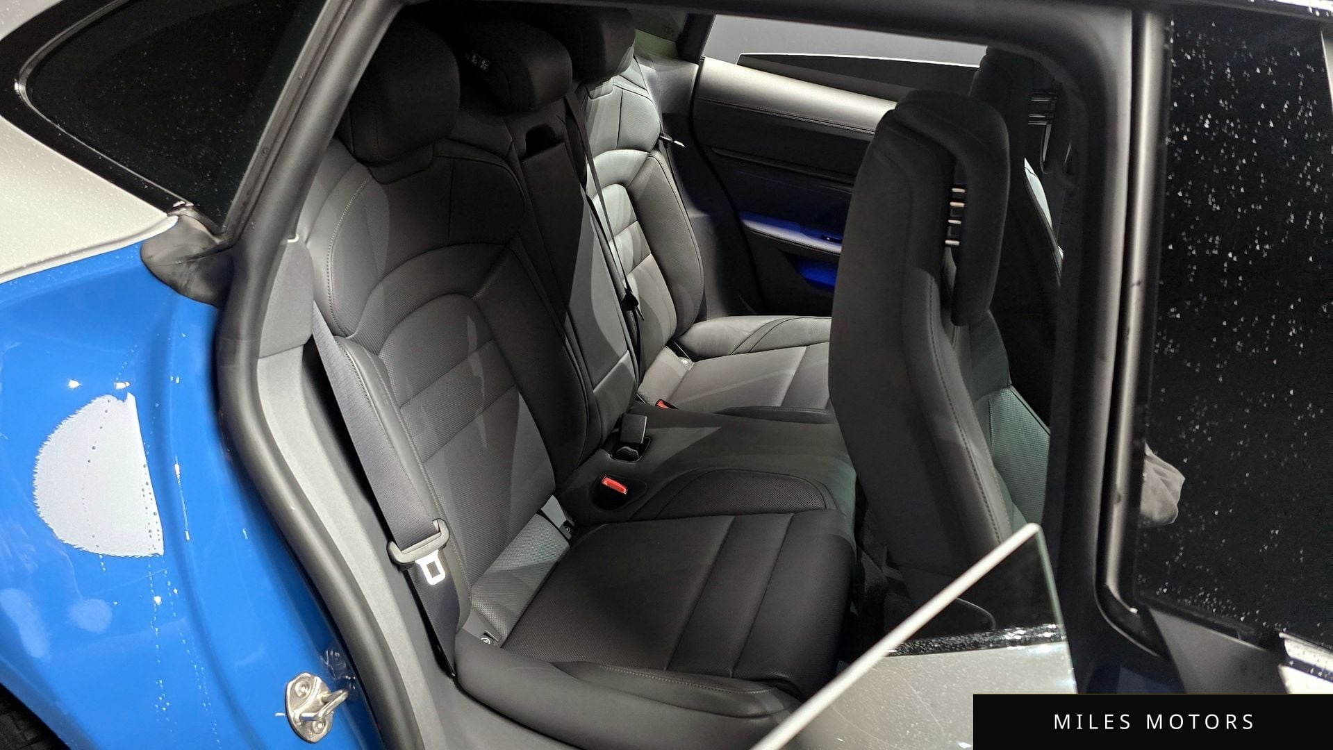 Porsche Taycan 2024 — миниатюра 12