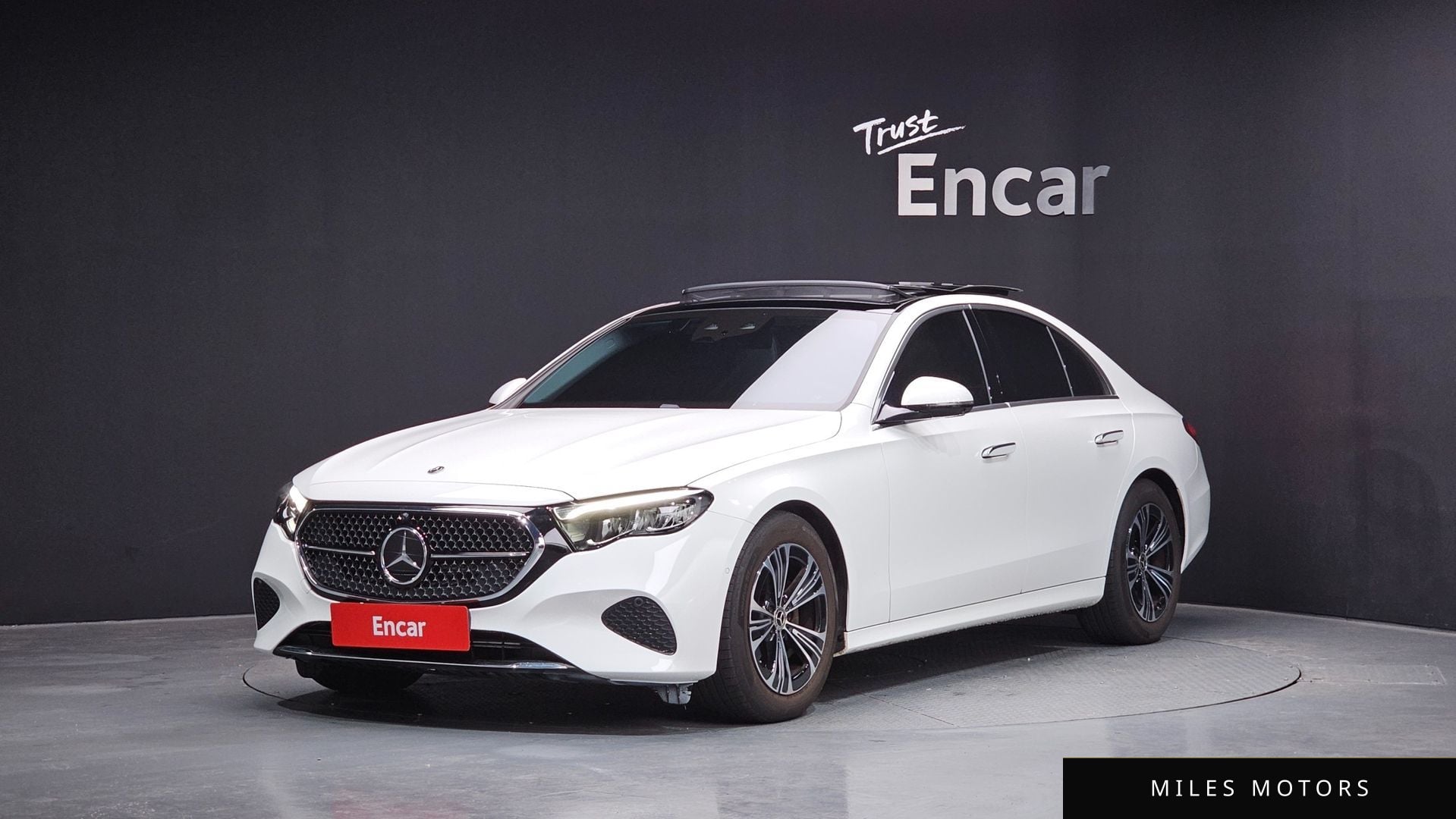 Mercedes-Benz E-Class W214 2024 — фото 1 из 12