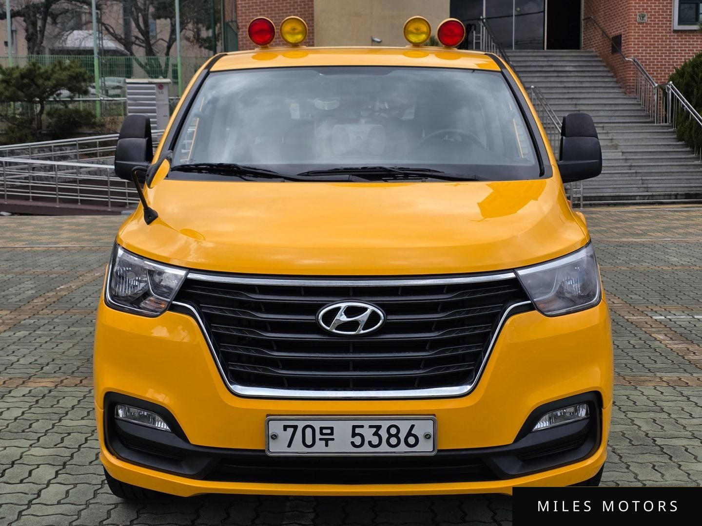Hyundai 뉴 그랜드 스타렉스 2021 — миниатюра 2