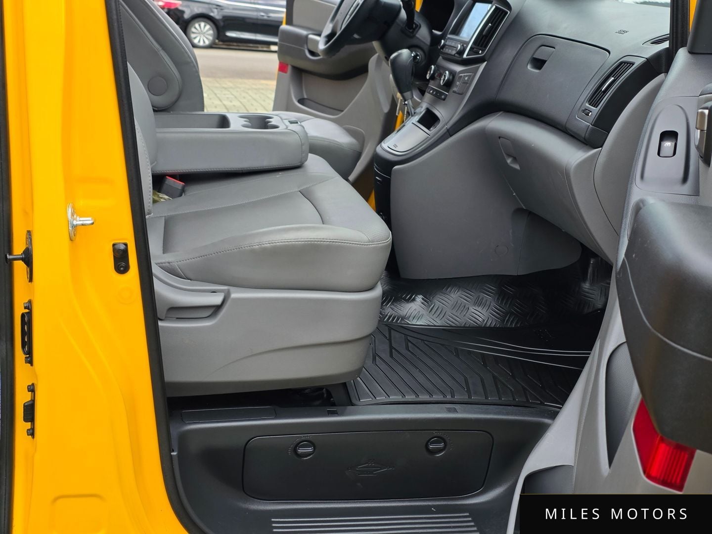 Hyundai 뉴 그랜드 스타렉스 2021 — миниатюра 16