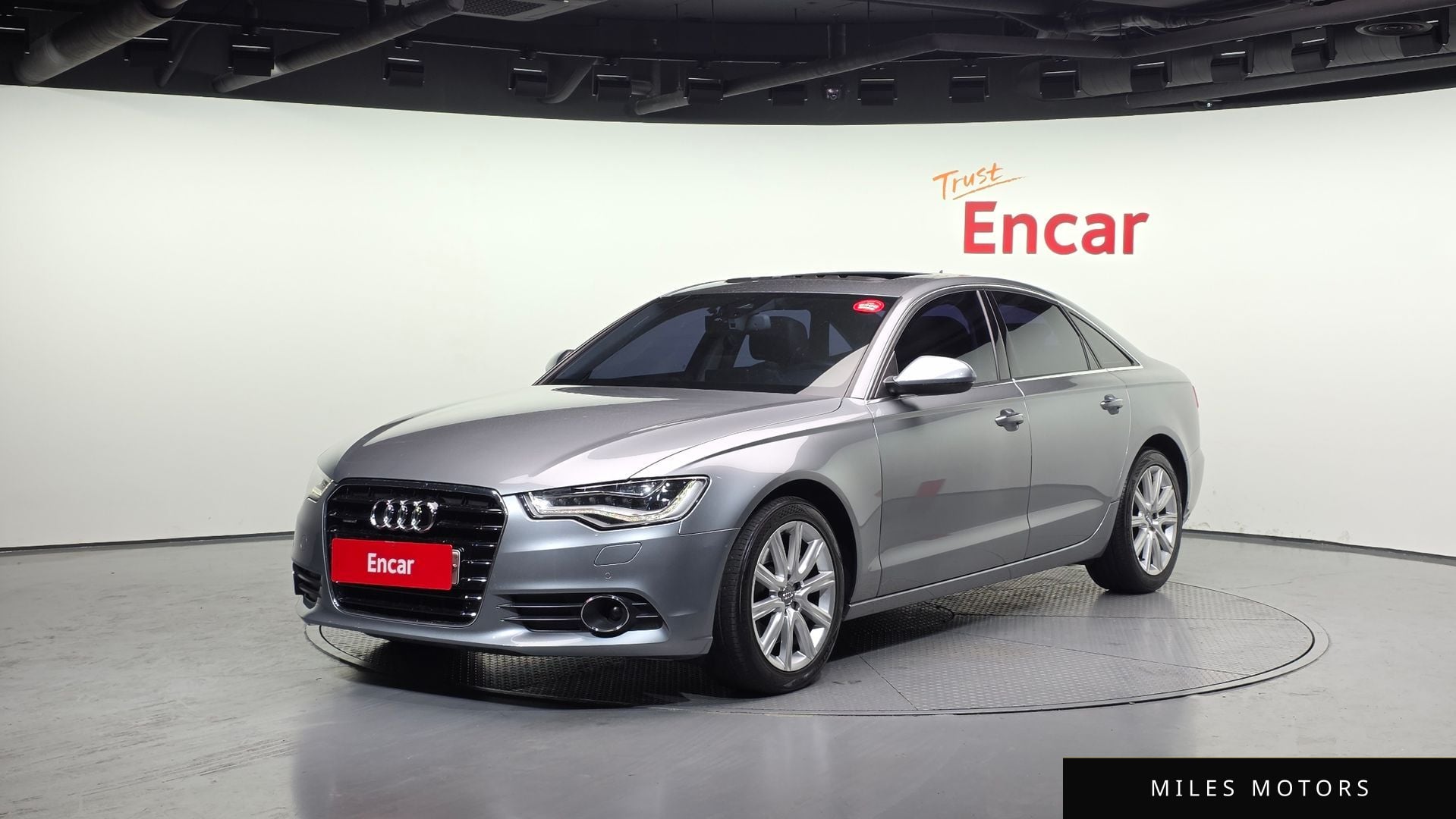 Audi A6 2015 — фото 1 из 12