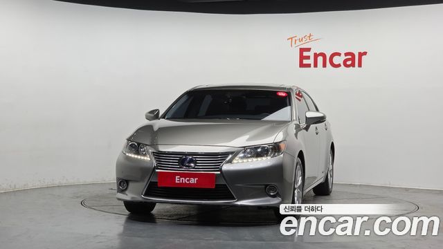Лексус ES300h 2015 — миниатюра 3