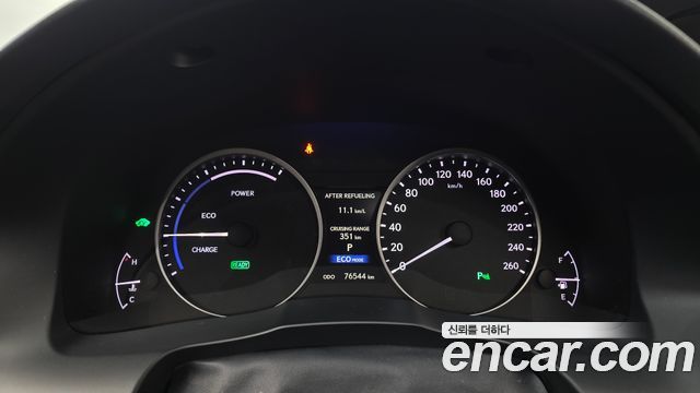 Лексус ES300h 2015 — миниатюра 8