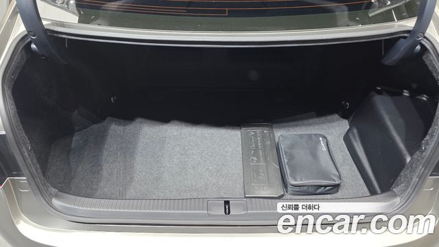 Лексус ES300h 2015 — миниатюра 20