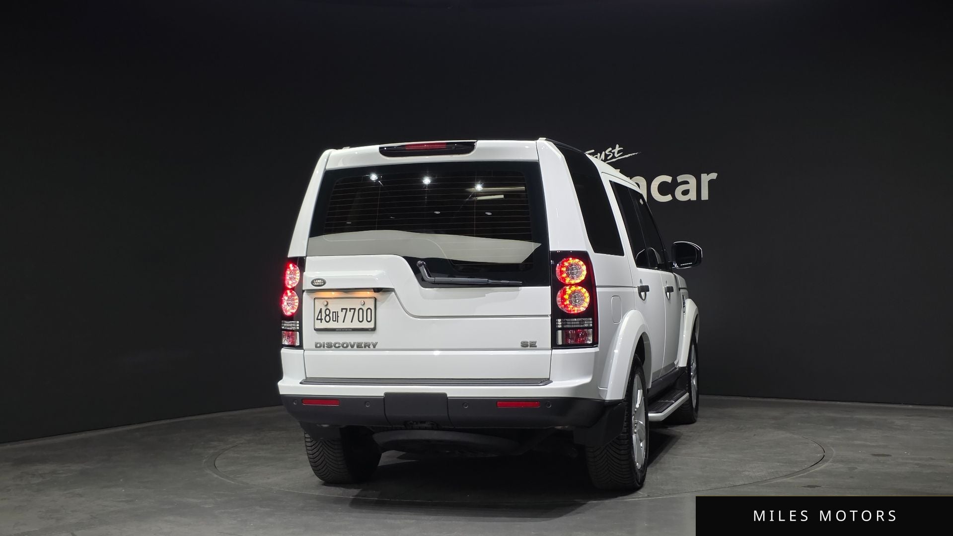Land Rover Discovery 2016 — миниатюра 4