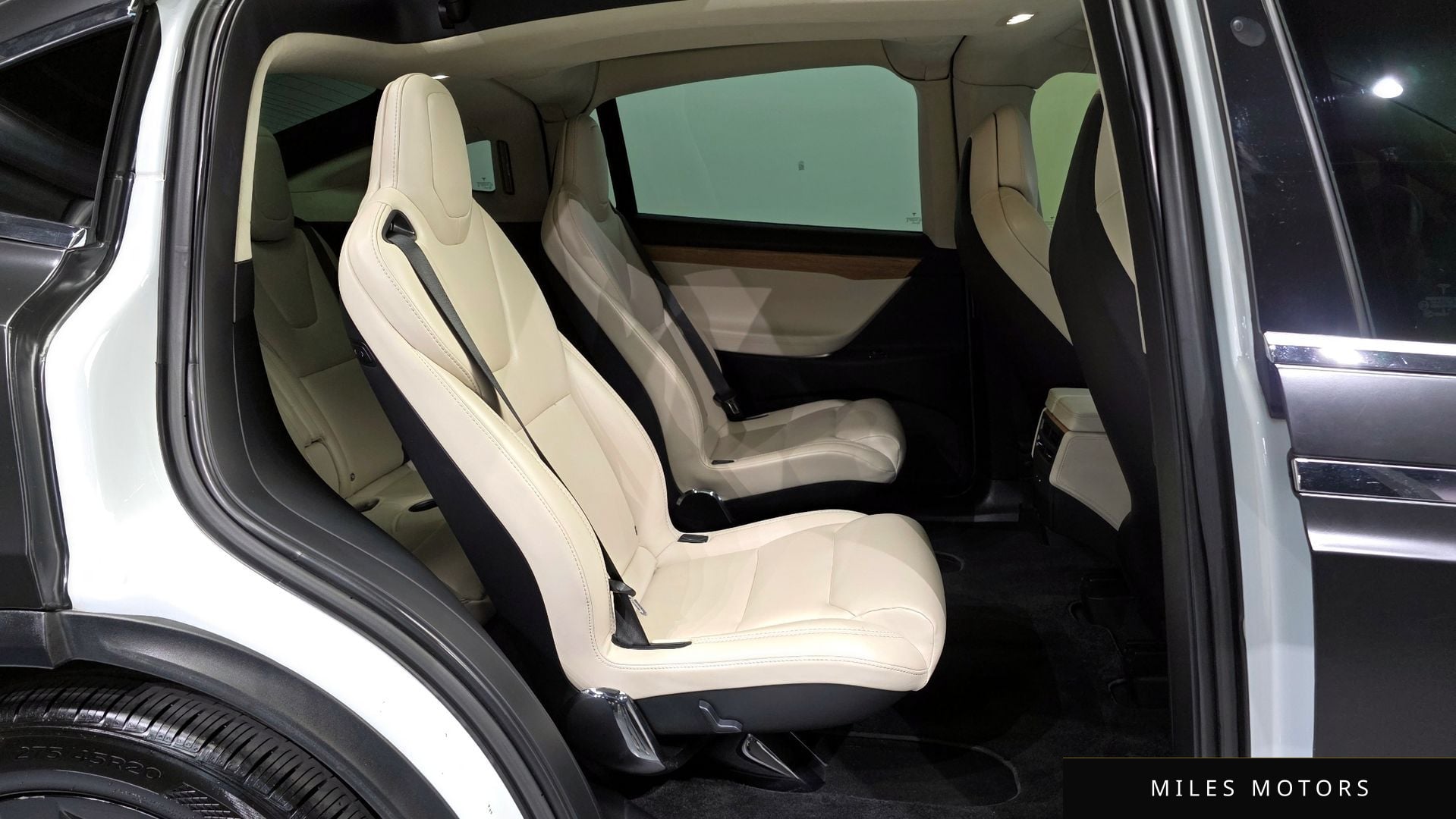 Tesla Model X 2019 — миниатюра 12
