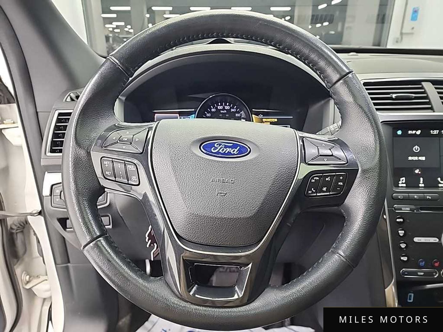 Ford Explorer 2018 — миниатюра 9