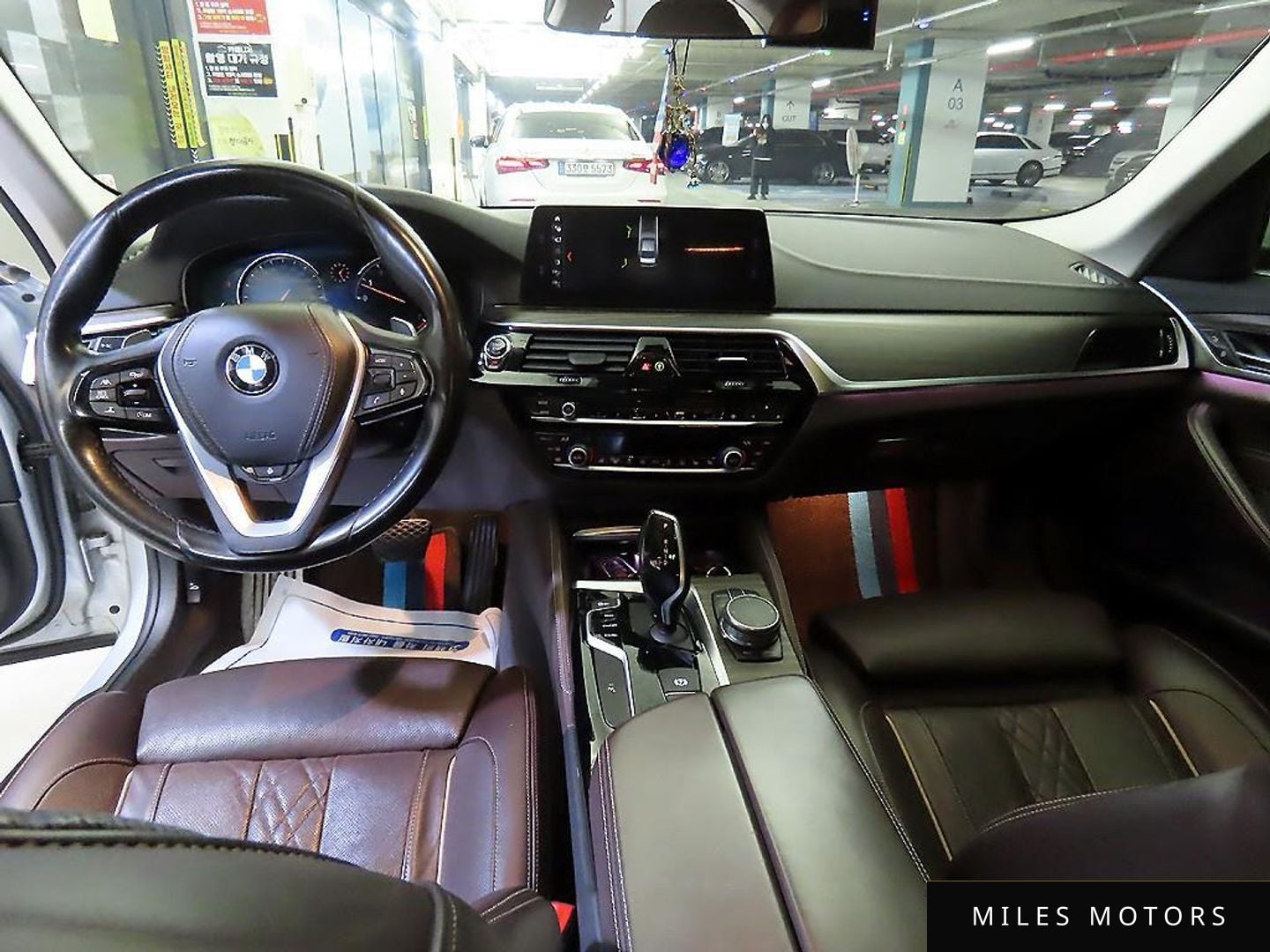 BMW 5 Series (G30) 2018 — миниатюра 10