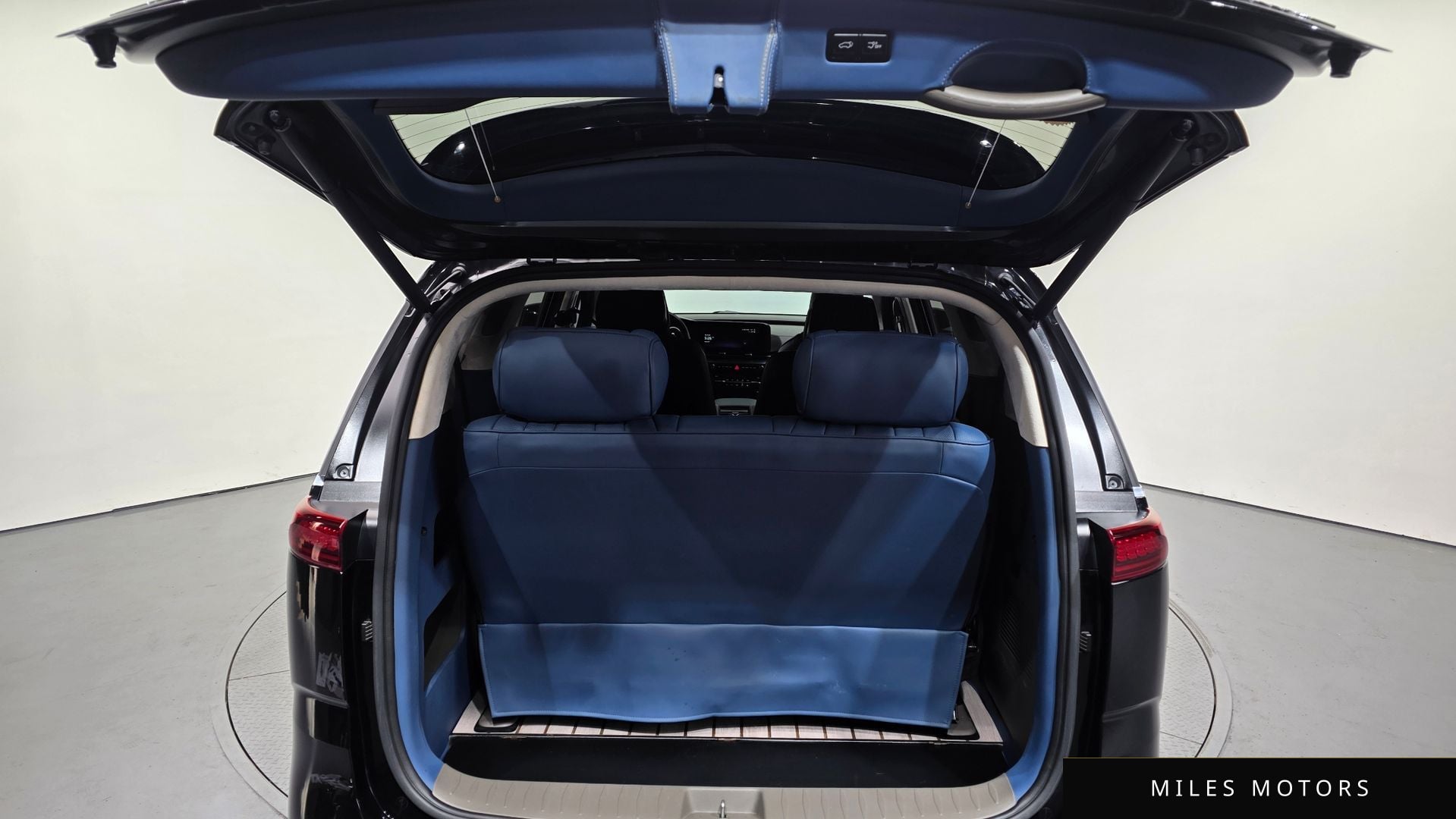 Kia Carnival 2021 — миниатюра 20