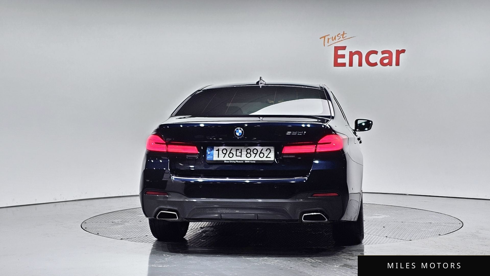 BMW 5 Series (G30) 2023 — миниатюра 3