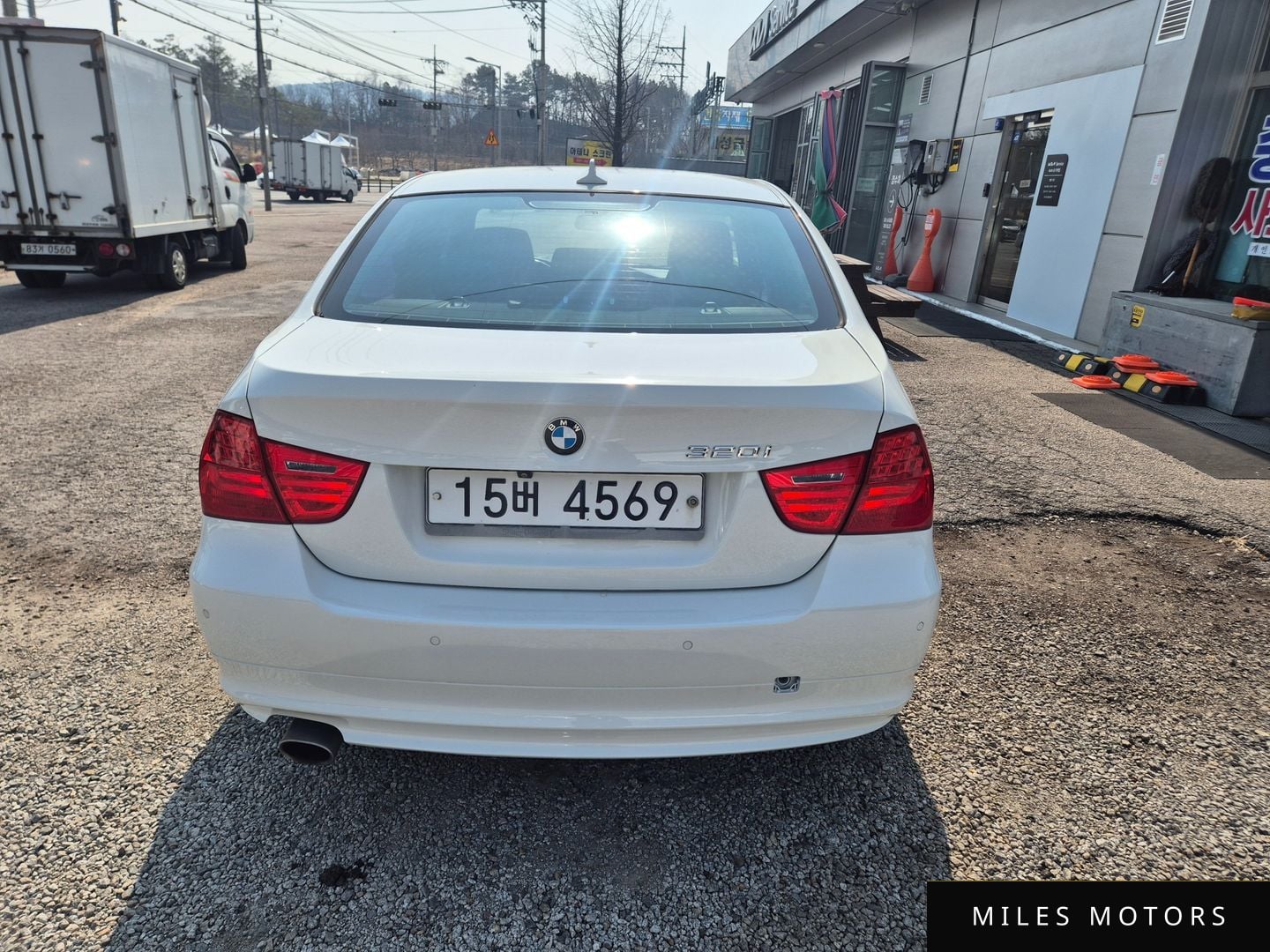BMW 3 Series (E90) 2011 — миниатюра 3
