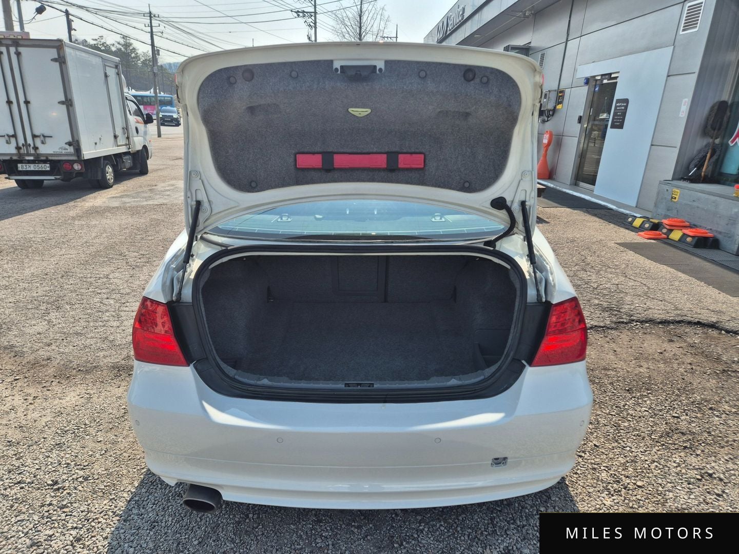 BMW 3 Series (E90) 2011 — миниатюра 5
