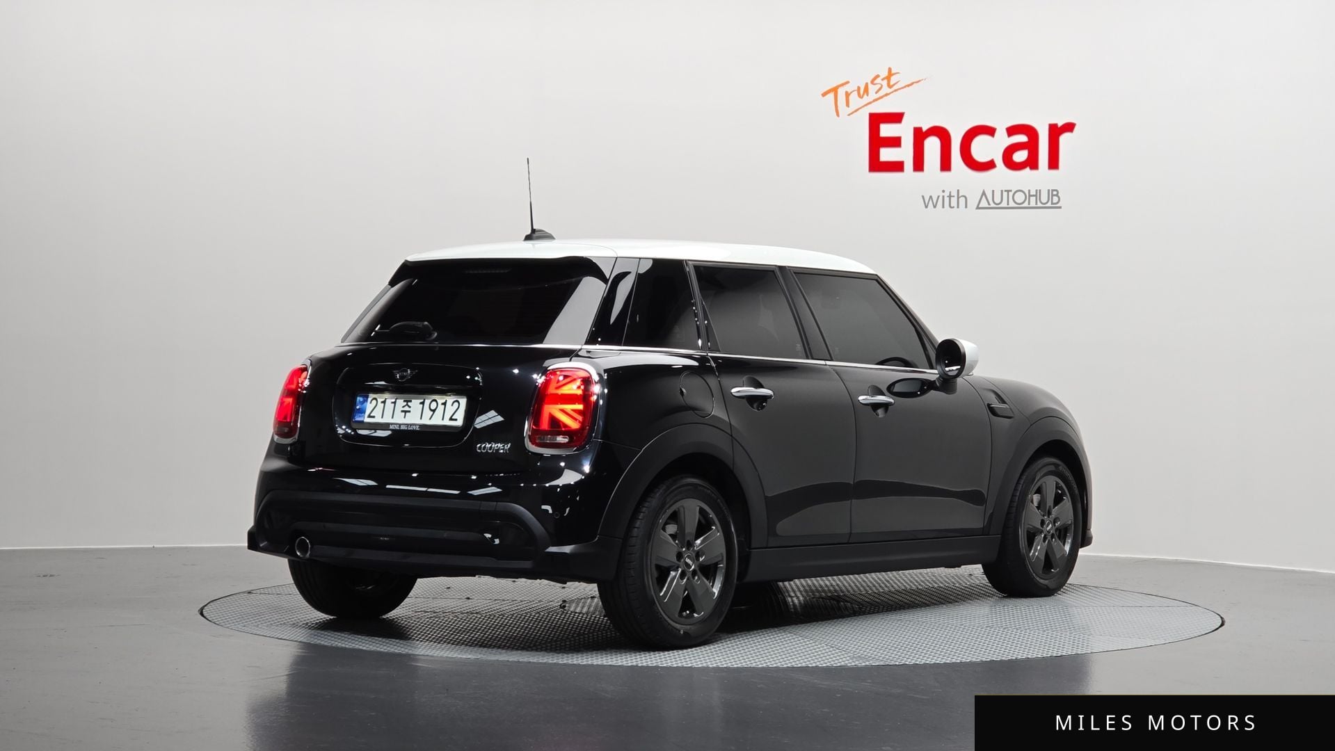 MINI Cooper 2023 — миниатюра 2
