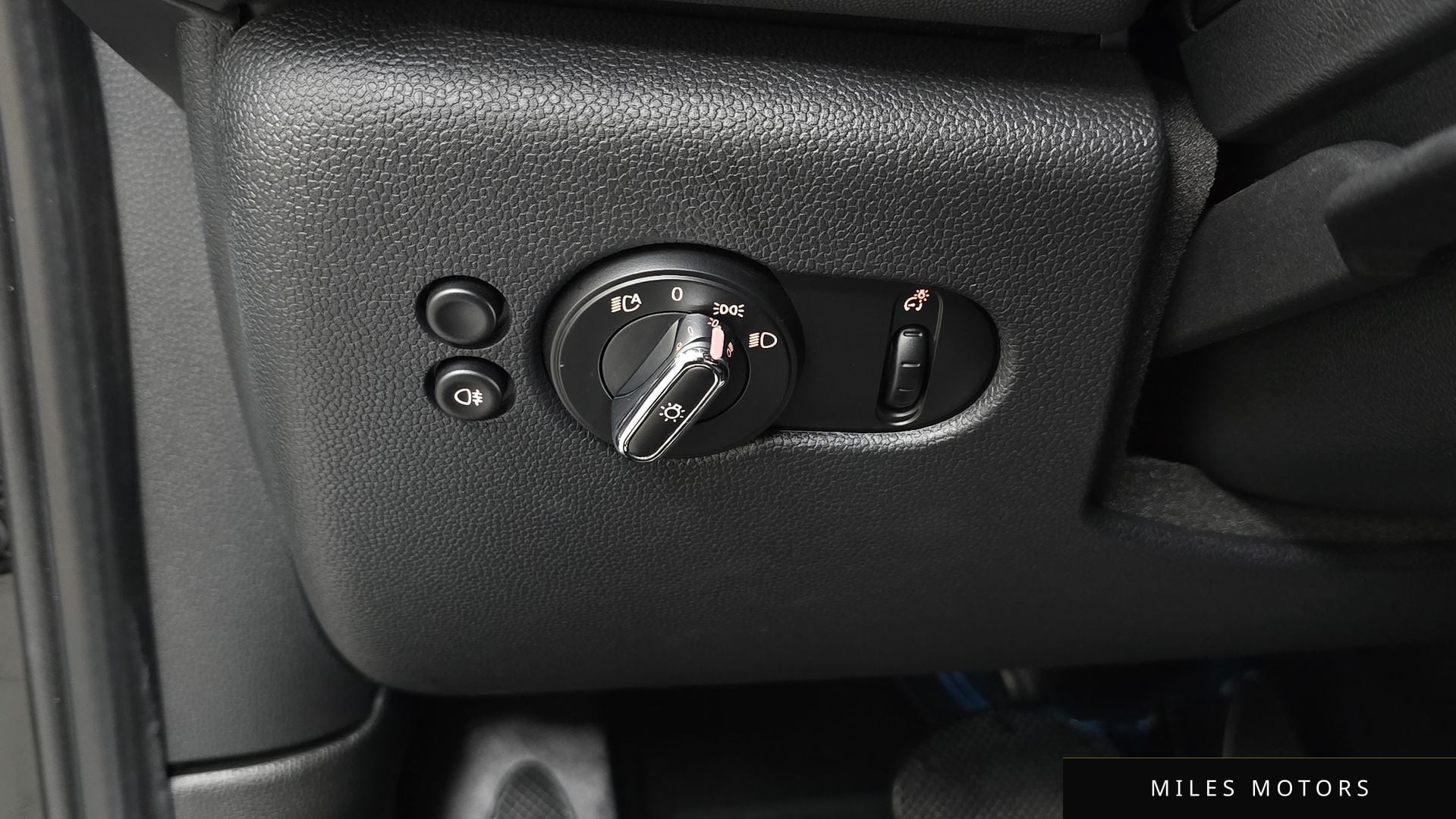 MINI Cooper 2023 — миниатюра 17
