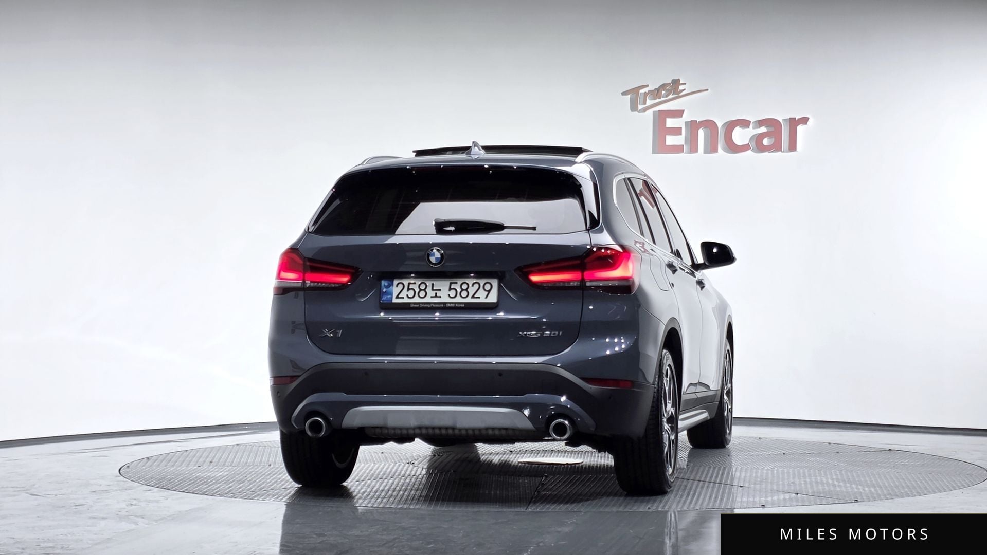 BMW X1 (F48) 2022 — миниатюра 3