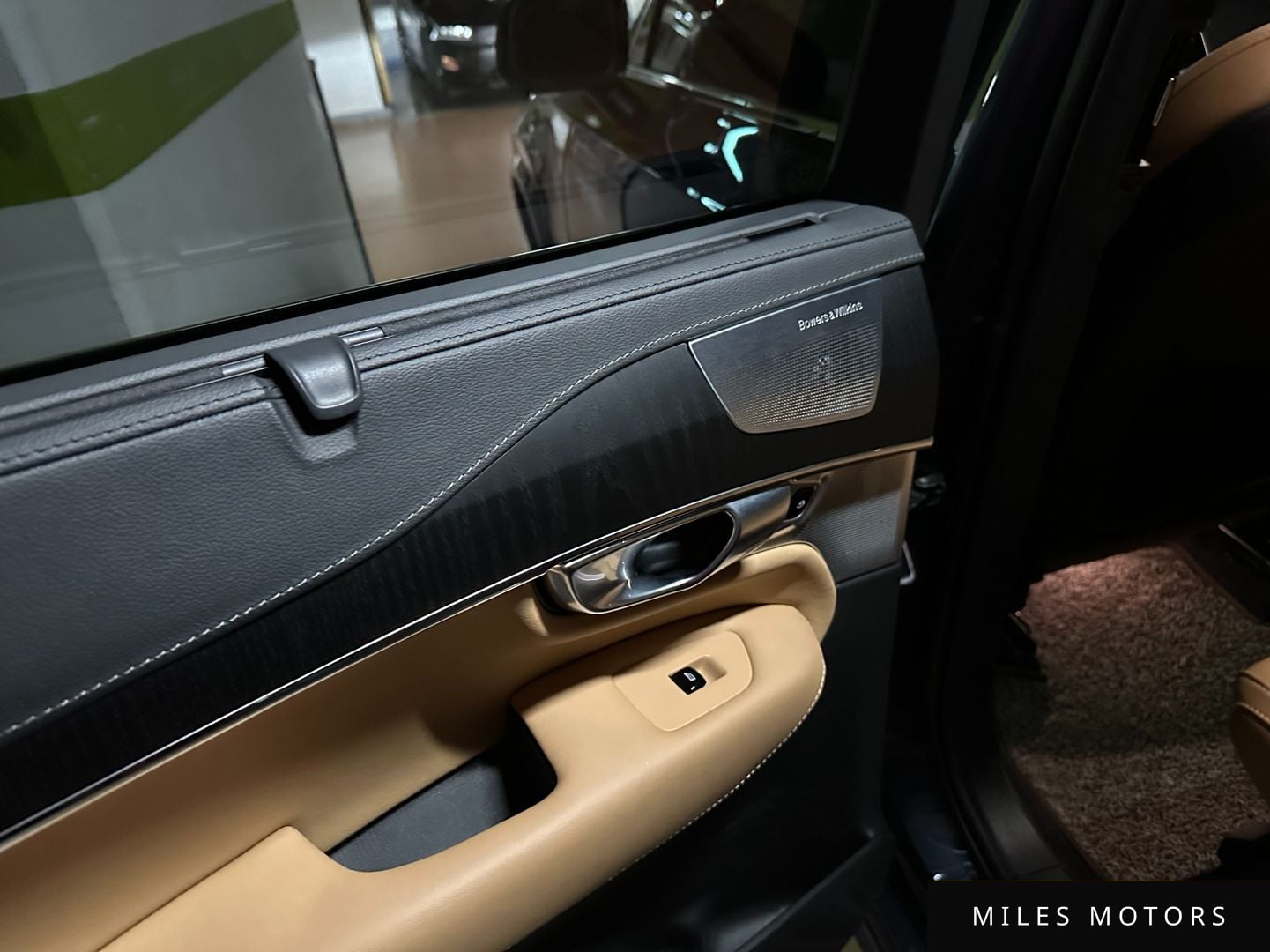 Volvo XC90 2023 — миниатюра 11
