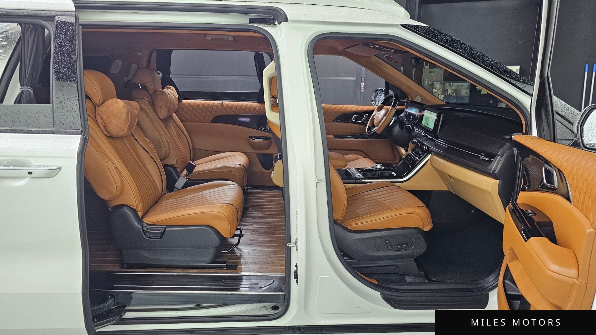 Kia Carnival 2023 — миниатюра 12